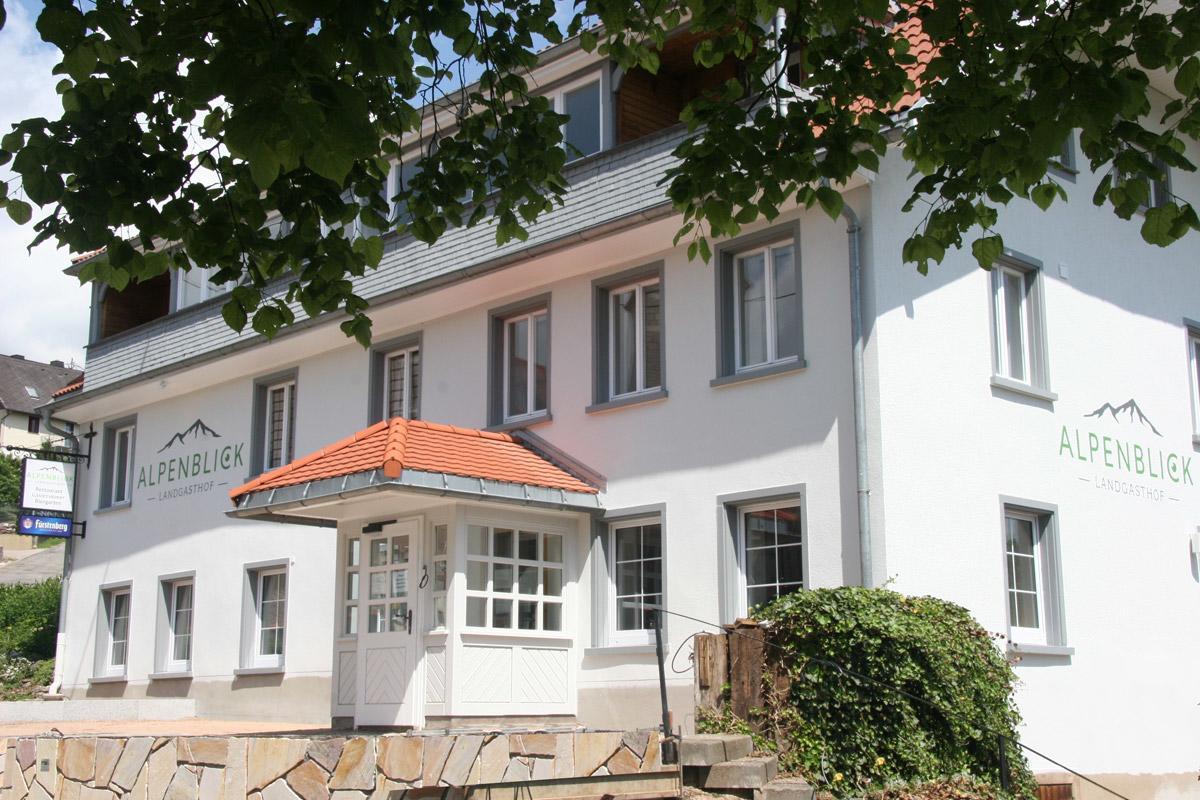 Landgasthof Alpenblick An Der Wutachschlucht Suedschwarzwald Loeffingen Exterior photo
